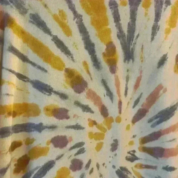 Oversized pink tye dye tshirt graphic tee - Picture 2 of 6